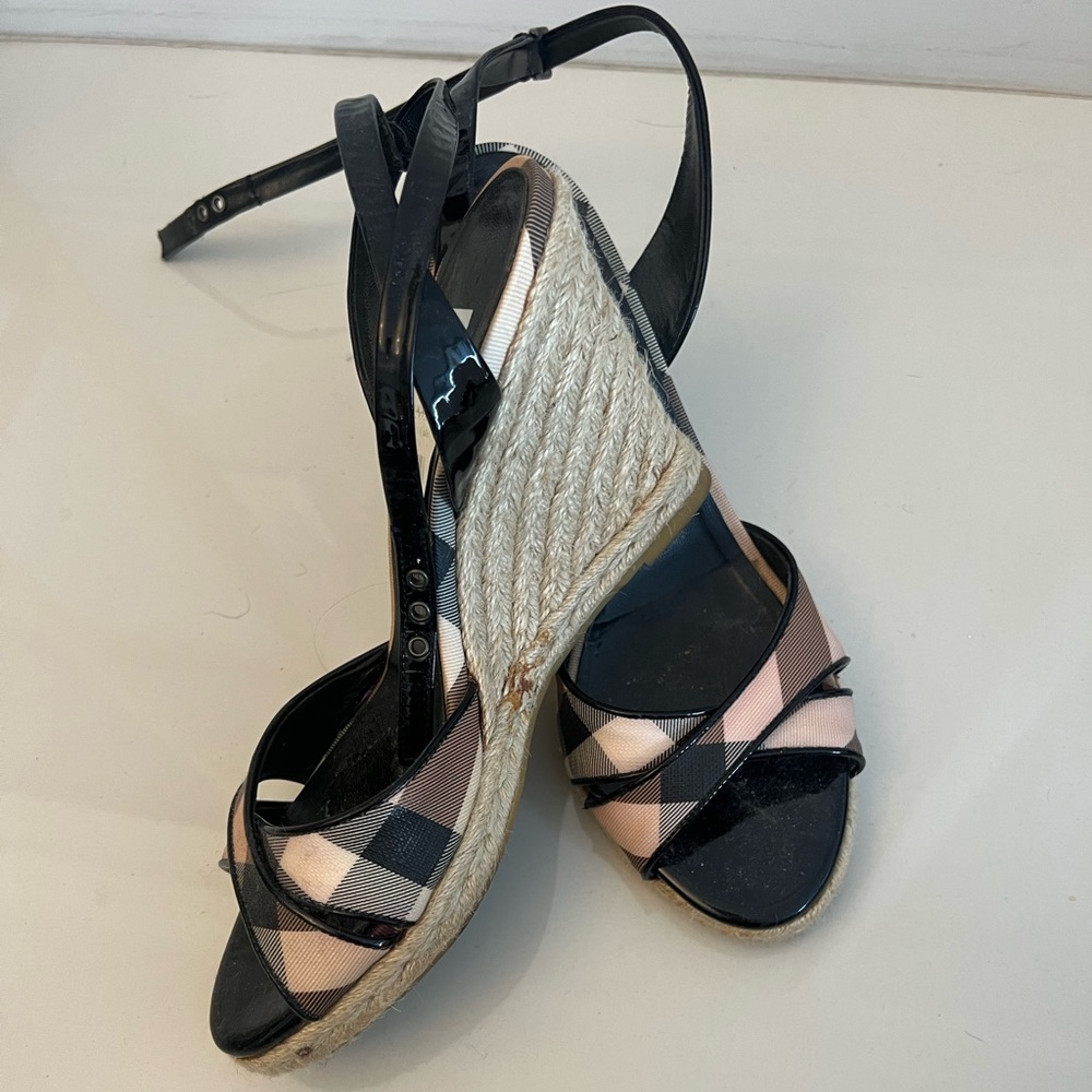 Burberry Nova Check patent leather wedge espadrilles size 39